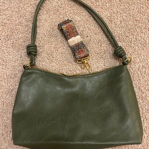 Brand new interchangeable green leather purse